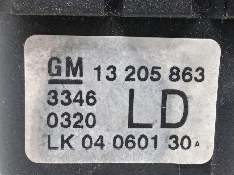Recambio de conmutador de luces para opel zafira b furgoneta/monovolumen (a05) 1.9 cdti van (m75) referencia OEM IAM LK04060130 