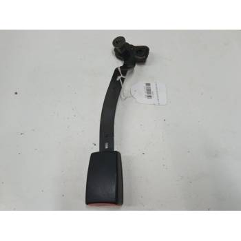 ANCLAJE CINTURON DELANTERO DERECHO 