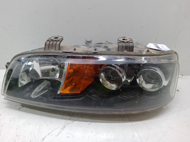 Recambio de faro izquierdo para fiat punto furgoneta/hatchback (188_) 1.2 60 referencia OEM IAM   