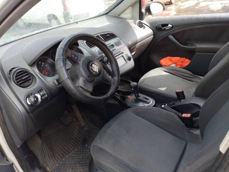 SEAT TOLEDO III (5P2)
