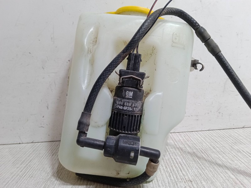 Recambio de botella liquido limpiaparabrisas para opel corsa c (x01) 1.2 (f08, f68) referencia OEM IAM   