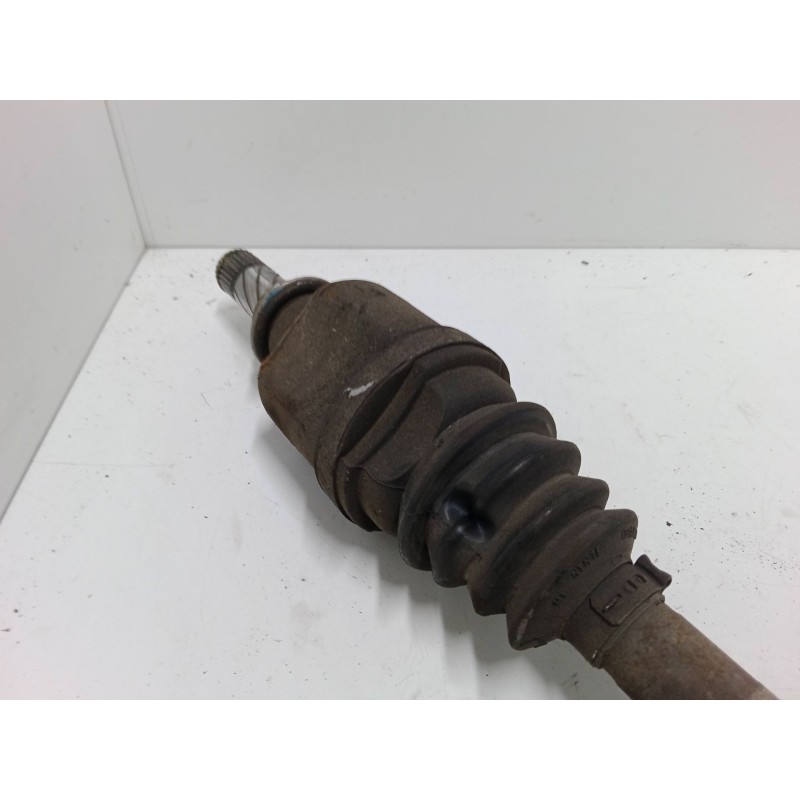 Recambio de transmision delantera izquierda para renault clio iii (br0/1, cr0/1) 1.4 16v referencia OEM IAM   