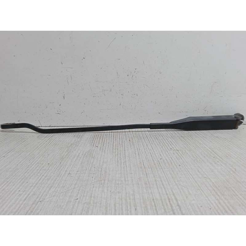 Recambio de brazo limpia delantero izquierdo para opel corsa c (x01) 1.2 (f08, f68) referencia OEM IAM   
