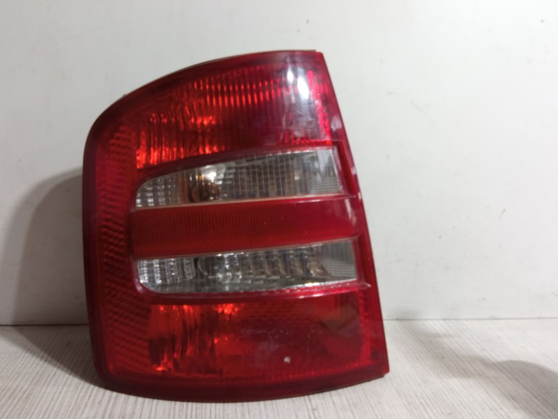 Recambio de piloto trasero izquierdo para skoda fabia i combi (6y5) 1.9 sdi referencia OEM IAM   