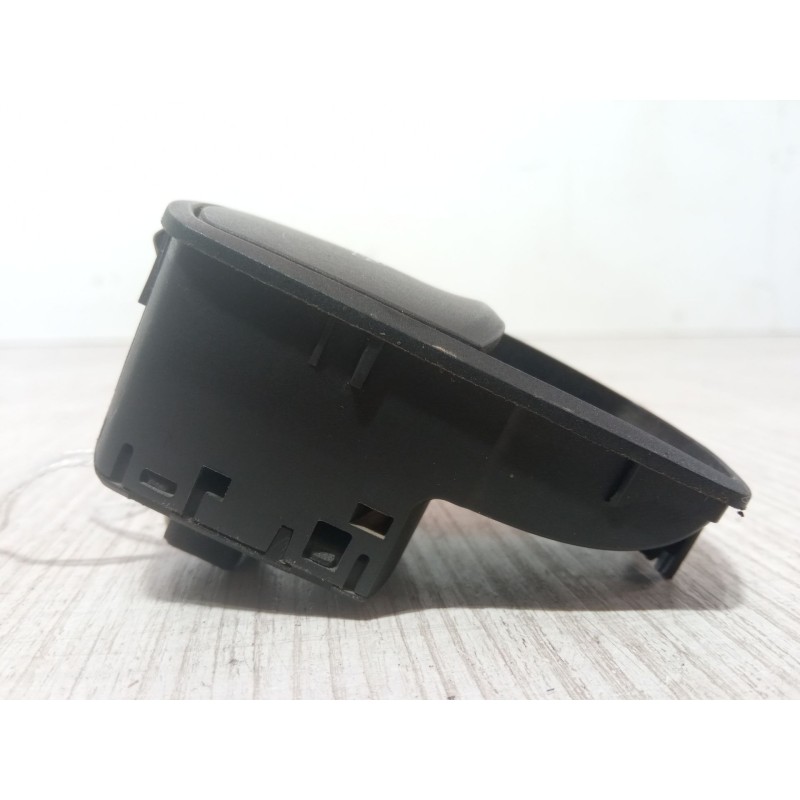 Recambio de mando elevalunas delantero derecho para opel corsa d (s07) 1.4 (l08, l68) referencia OEM IAM 13189333RW 315625731 40