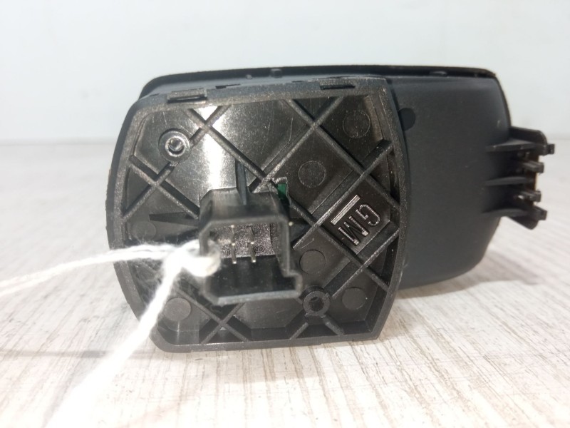 Recambio de mando elevalunas delantero derecho para opel corsa d (s07) 1.4 (l08, l68) referencia OEM IAM 13189333RW 315625731 40