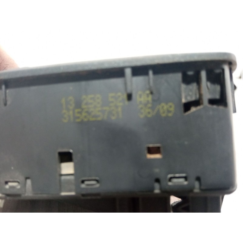 Recambio de mando elevalunas delantero izquierdo para opel corsa d (s07) 1.4 (l08, l68) referencia OEM IAM 13258521AA 315625731 
