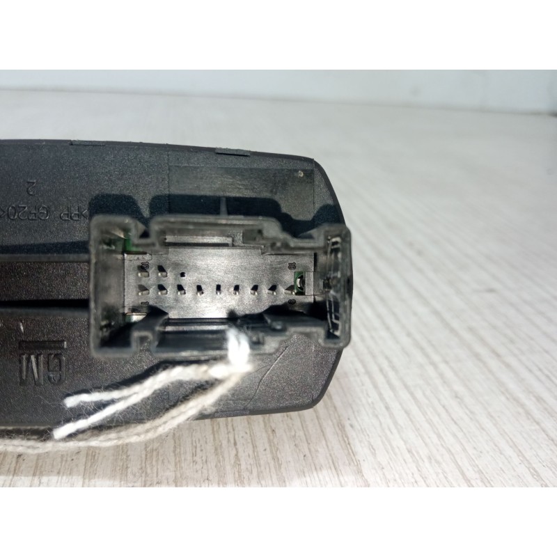 Recambio de mando elevalunas delantero izquierdo para opel corsa d (s07) 1.4 (l08, l68) referencia OEM IAM 13258521AA 315625731 