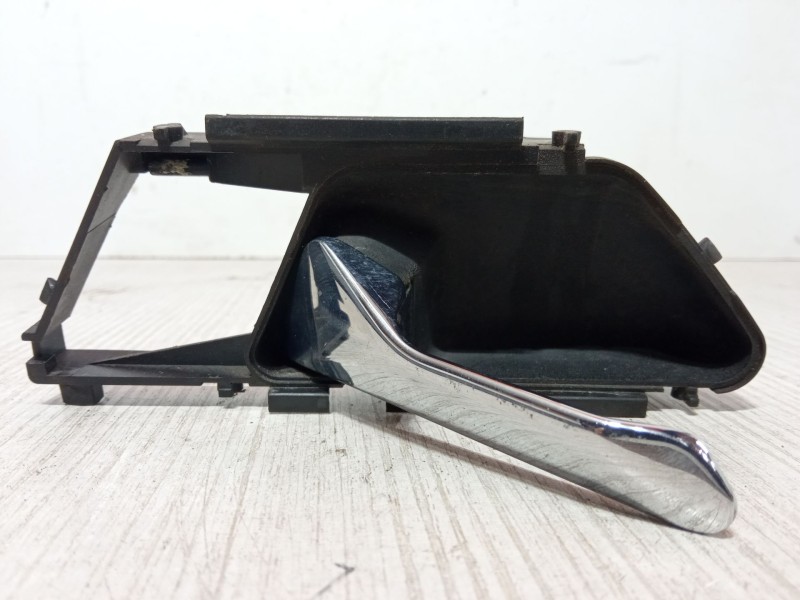 Recambio de maneta interior puerta delantera izquierda para mercedes-benz clase e (w124) e 300 4-matic (124.230) referencia OEM 