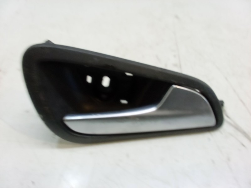 Recambio de maneta interior puerta delantera derecha para ford focus iii 1.0 ecoboost referencia OEM IAM AM51U22600BEW  
