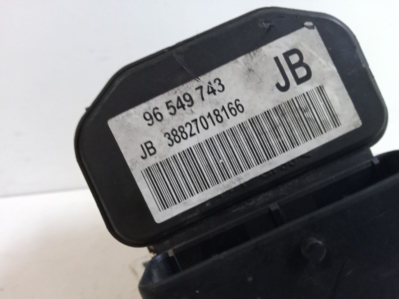 Recambio de abs para daewoo nubira sedán (j200) 1.6 referencia OEM IAM 96549743  0265216874