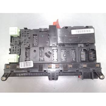CAJA RELES / FUSIBLES 518877006 