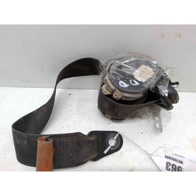 Recambio de cinturon seguridad delantero derecho para ford focus i sedán (dfw) 1.8 turbo di / tddi referencia OEM IAM   