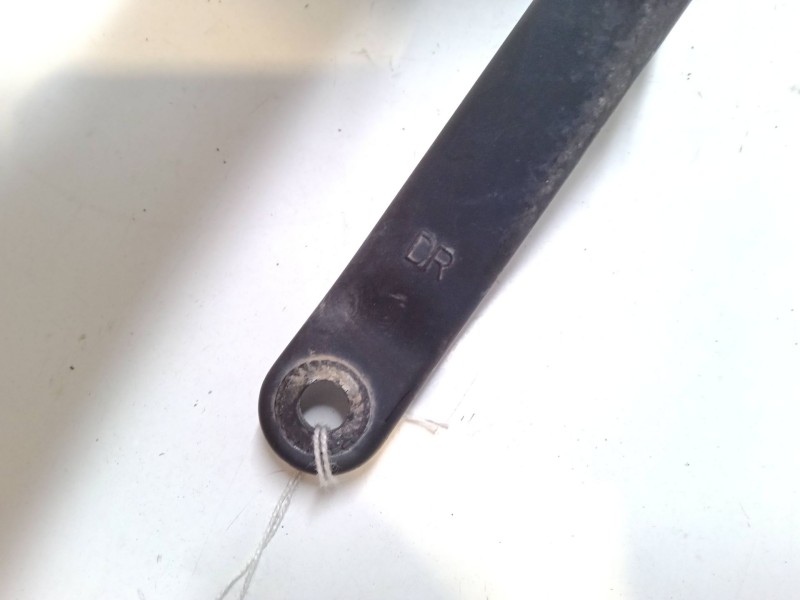 Recambio de brazo limpia delantero izquierdo para hyundai santa fé i (sm) 2.0 crdi referencia OEM IAM   