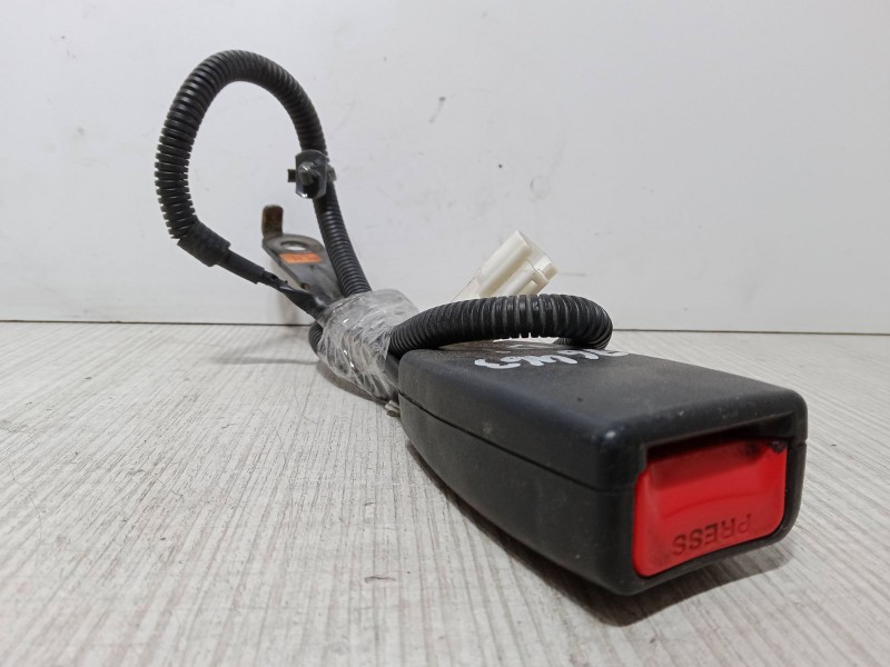 Recambio de anclaje cinturon delantero izquierdo para hyundai i20 i (pb, pbt) 1.2 referencia OEM IAM   