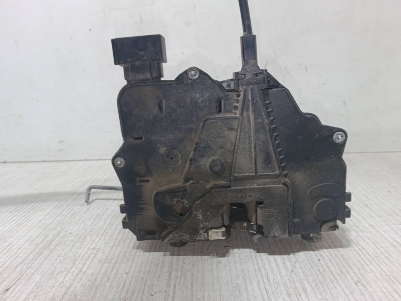 Recambio de cerradura puerta delantera izquierda para opel corsa d (s07) 1.3 cdti (l08, l68) referencia OEM IAM 13258271  