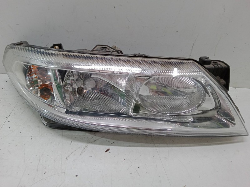 Recambio de faro derecho para renault laguna ii (bg0/1_) 1.9 dci (bg0e) referencia OEM IAM   