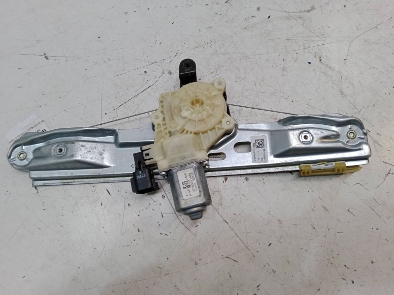 Recambio de elevalunas electrico trasero derecho para ford focus iii 1.0 ecoboost referencia OEM IAM   