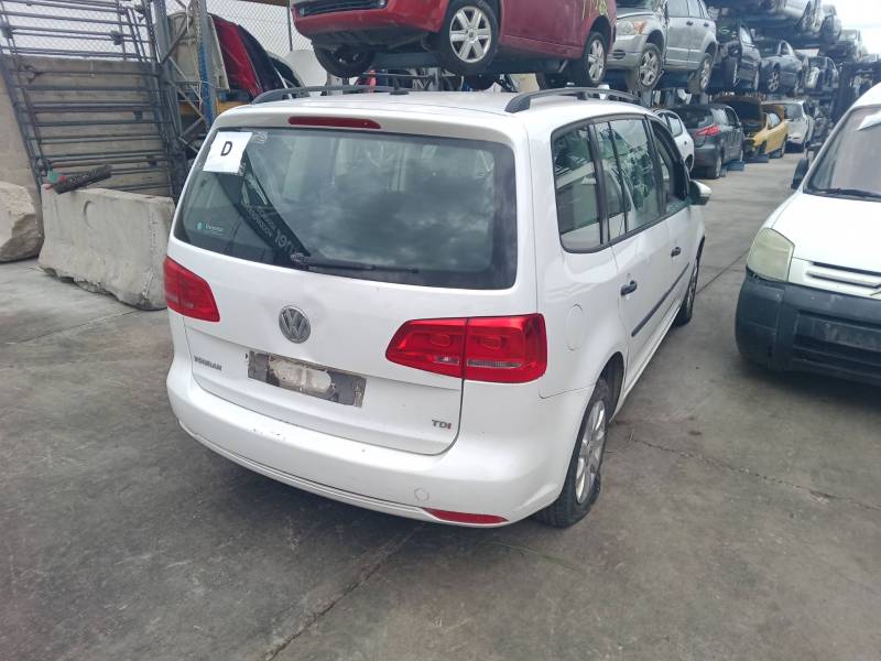 VOLKSWAGEN TOURAN (1T3)