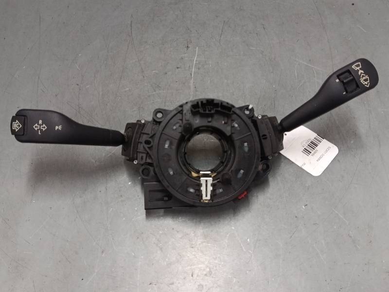 MANDO LUCES 8363668M 8363669M 6131837644391 