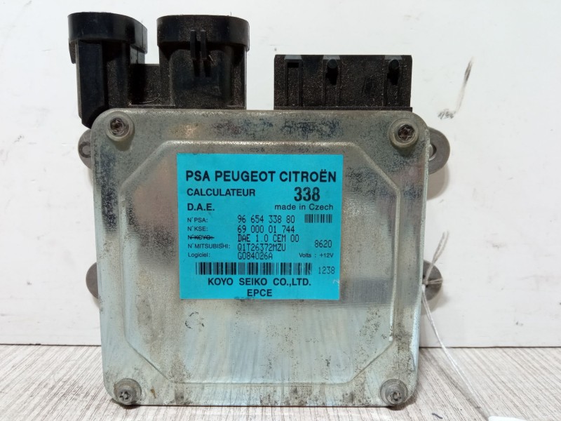 Recambio de centralita motor uce para citroën c3 i (fc_, fn_) 1.4 i referencia OEM IAM 9665433880 Q1T26372MZU 6900001744