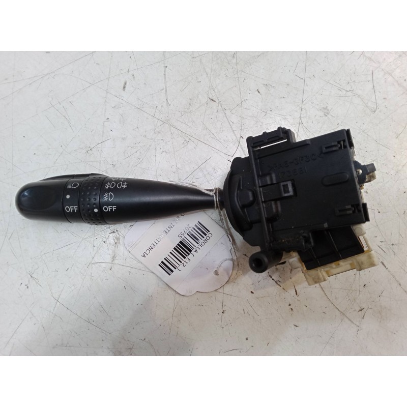 Recambio de mando de intermitencia para toyota corolla (_e12_) 2.0 d-4d (cde120r_, cde120l_) referencia OEM IAM   