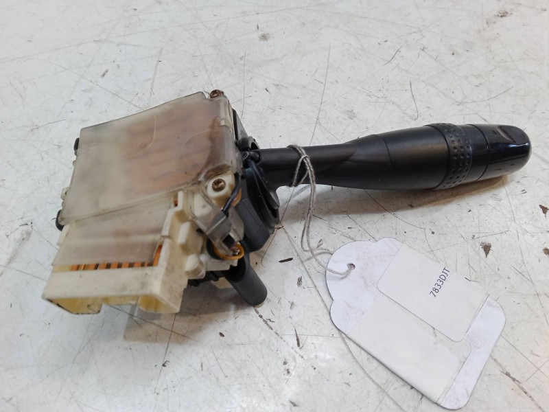 Recambio de mando de intermitencia para toyota corolla (_e12_) 2.0 d-4d (cde120r_, cde120l_) referencia OEM IAM   