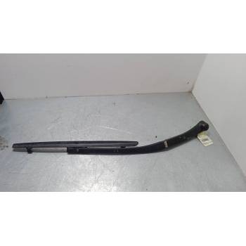 BRAZO LIMPIA DELANTERO DERECHO 