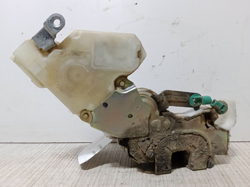 Recambio de cerradura puerta trasera derecha para nissan almera ii hatchback (n16) 2.2 di referencia OEM IAM   