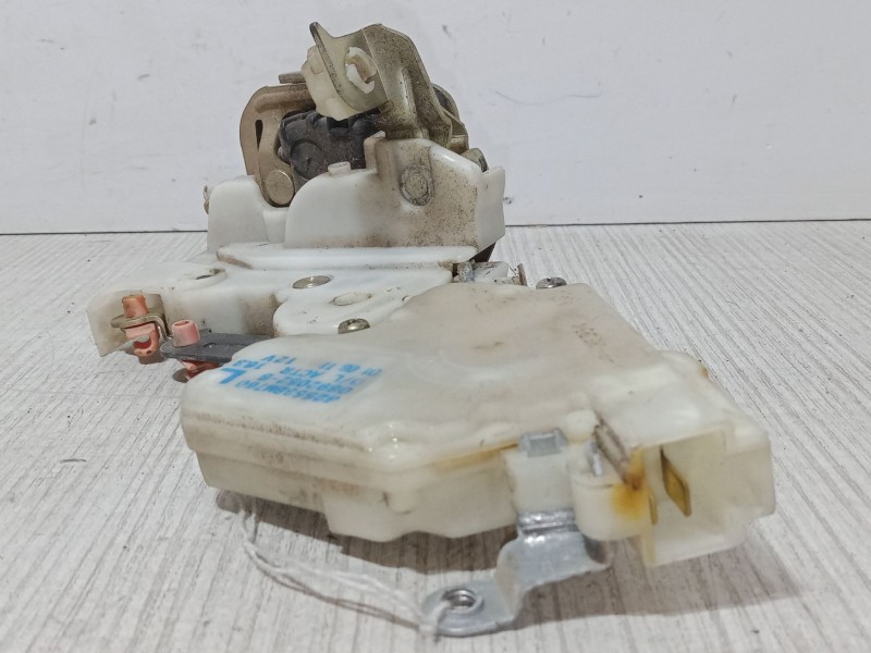 Recambio de cerradura puerta trasera izquierda para nissan almera ii hatchback (n16) 2.2 di referencia OEM IAM   