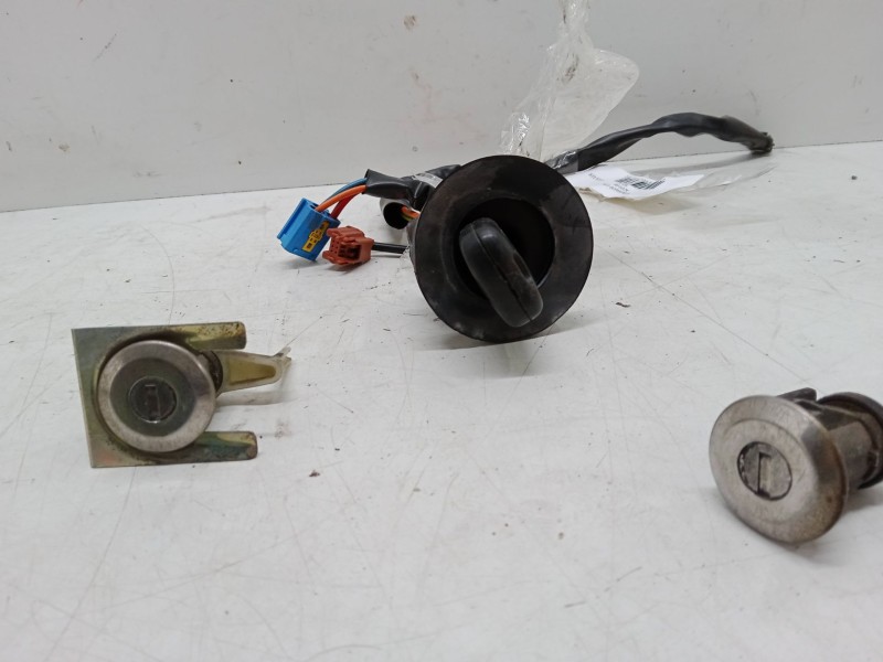 Recambio de kit bombines para peugeot 206 hatchback (2a/c) 1.4 i referencia OEM IAM   