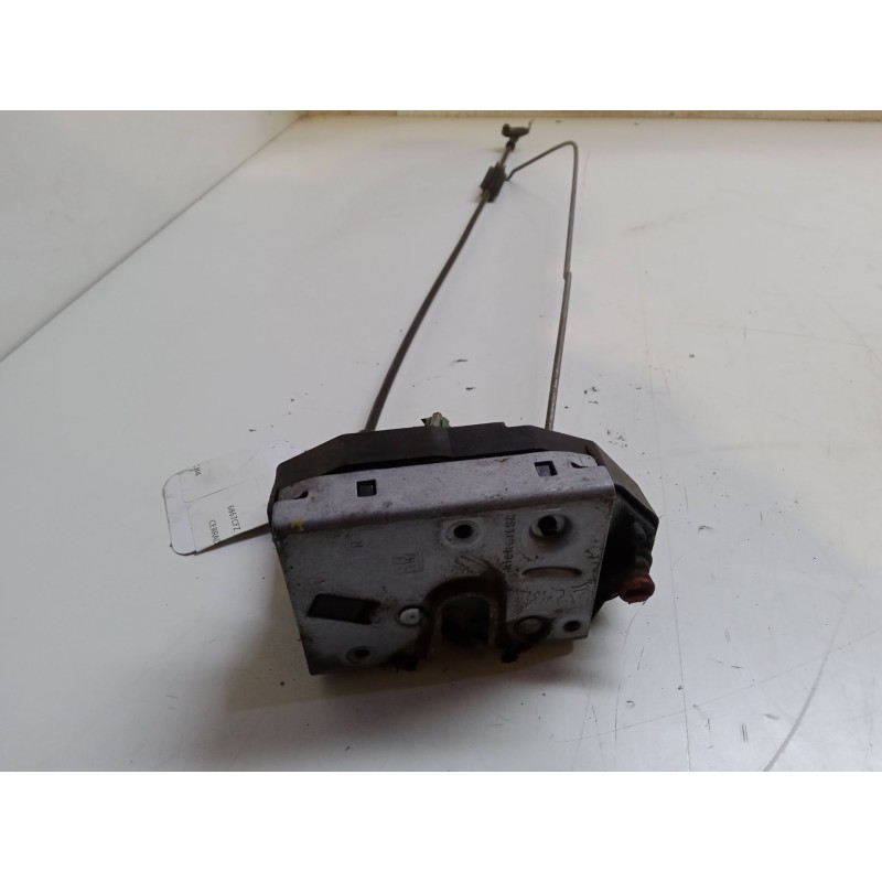 Recambio de cerradura puerta trasera derecha para opel corsa c (x01) 1.2 (f08, f68) referencia OEM IAM   