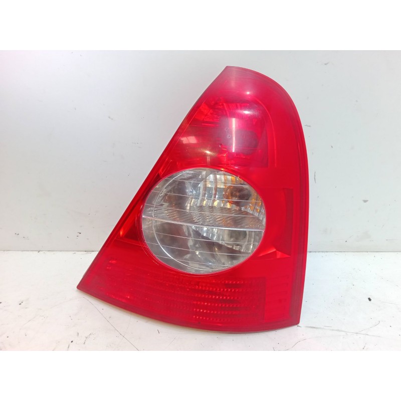 Recambio de piloto trasero derecho para renault clio ii (bb_, cb_) 1.2 (bb0a, bb0f, bb10, bb1k, bb28, bb2d, bb2h, cb0a,... refer