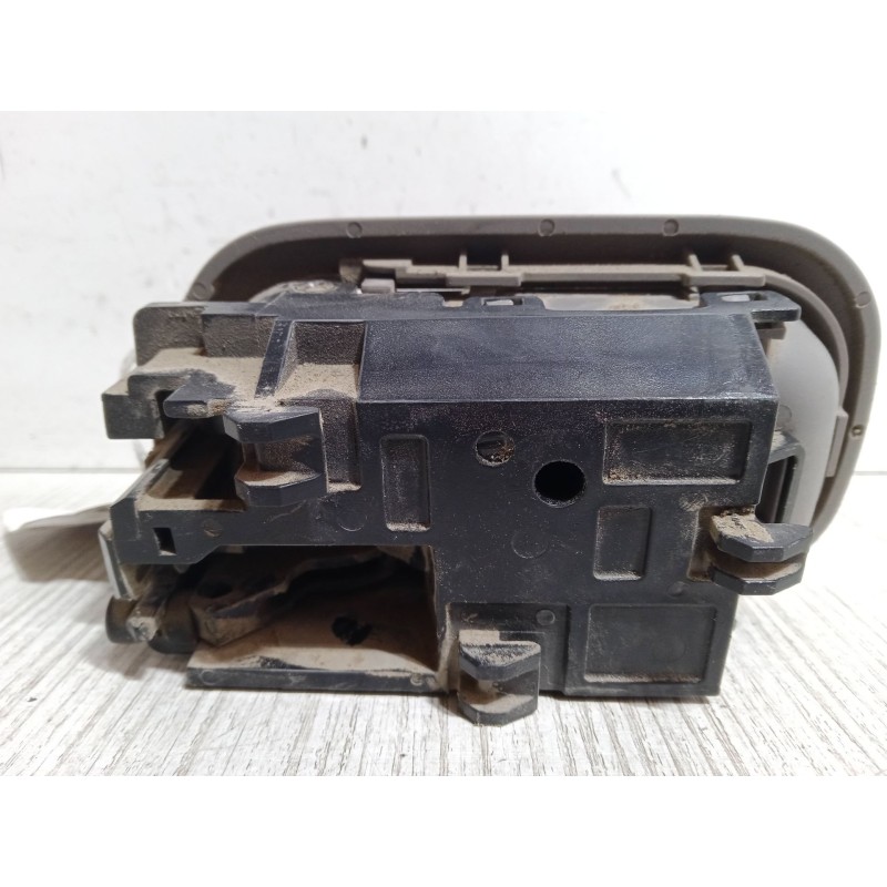 Recambio de maneta interior puerta trasera derecha para nissan almera ii hatchback (n16) 2.2 di referencia OEM IAM   