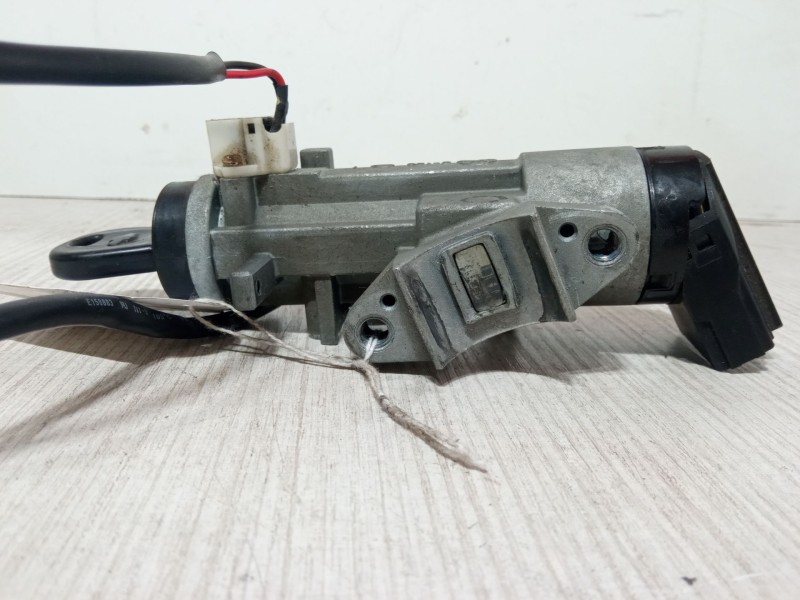 Recambio de clausor para chevrolet tacuma monospace (u100) 1.6 referencia OEM IAM UF531286  