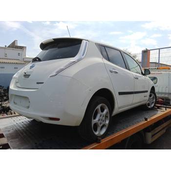 NISSAN LEAF (ZE0)