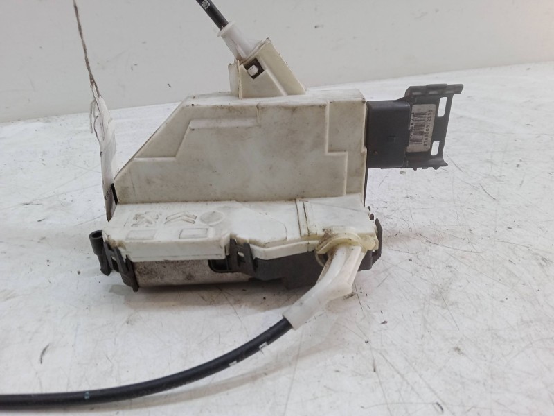 Recambio de cerradura puerta delantera derecha para citroën berlingo furgoneta/monovolumen (b9) 1.6 referencia OEM IAM   