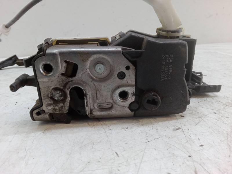 Recambio de cerradura puerta delantera derecha para citroën berlingo furgoneta/monovolumen (b9) 1.6 referencia OEM IAM   