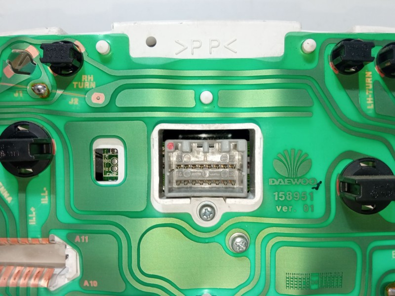 Recambio de cuadro instrumentos para chevrolet tacuma monospace (u100) 1.6 referencia OEM IAM RV6H210135 96427156 