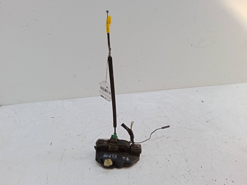 Recambio de cerradura puerta trasera izquierda para chevrolet cruze (j300) 2.0 cdi referencia OEM IAM   