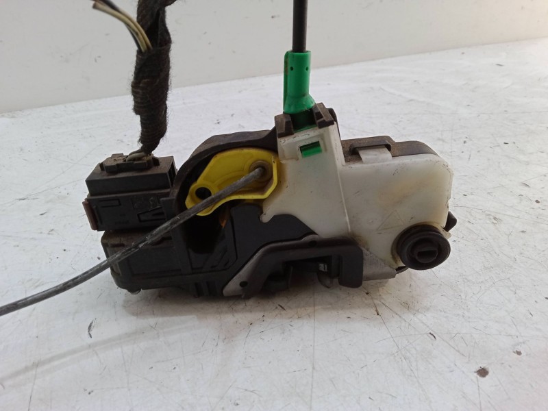 Recambio de cerradura puerta trasera izquierda para chevrolet cruze (j300) 2.0 cdi referencia OEM IAM   