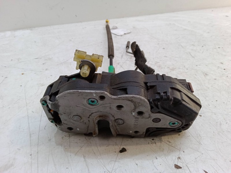Recambio de cerradura puerta trasera izquierda para chevrolet cruze (j300) 2.0 cdi referencia OEM IAM   