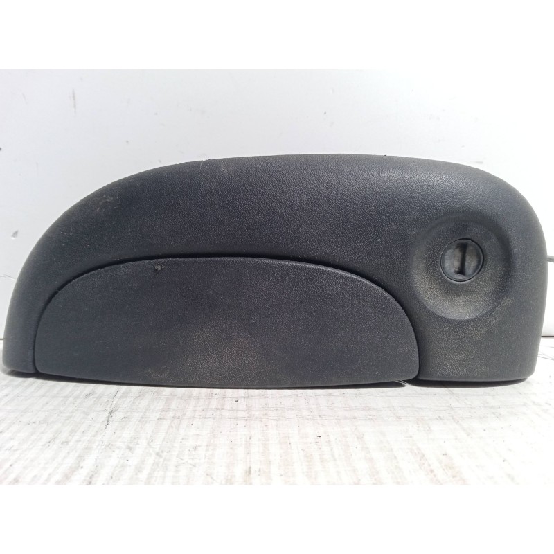 Recambio de maneta exterior puerta delantera izquierda para renault kangoo (kc0/1_) 1.5 dci (kc07) referencia OEM IAM 7700354478