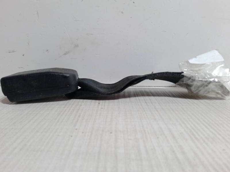 Recambio de anclaje cinturon trasero derecho para peugeot 206 hatchback (2a/c) 1.4 i referencia OEM IAM   