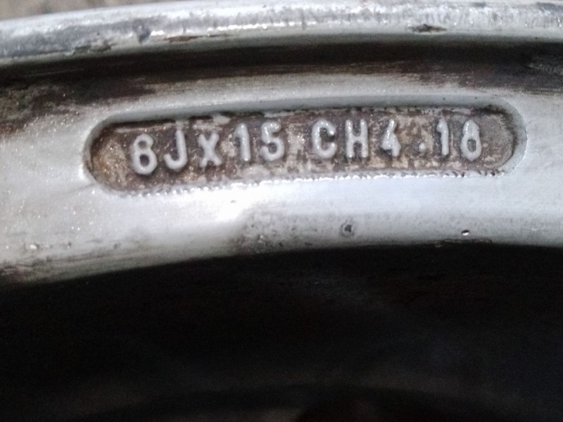 Recambio de llanta alumino 15´´ para citroën xsara (n1) 1.9 d referencia OEM IAM 6JX15CH4ET18  