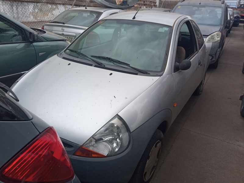 ford ka (rb_) del año 2004