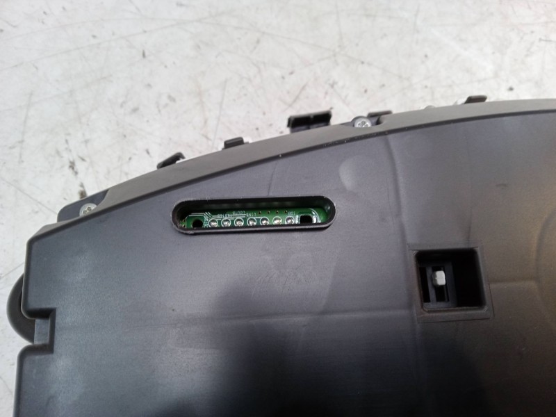 Recambio de cuadro instrumentos para toyota yaris (_p9_) 1.33 vvt-i (nsp90_) referencia OEM IAM   