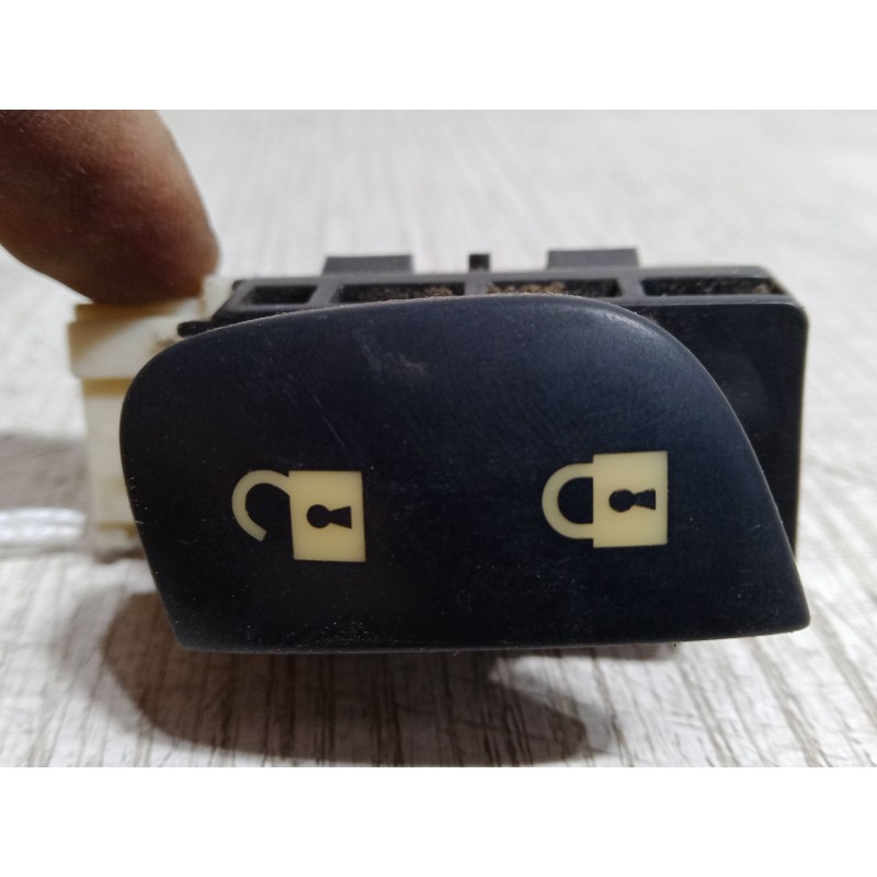 Recambio de boton cierre centralizado para saab 9-3 (ys3f, e79, d79, d75) 2.0 t referencia OEM IAM   