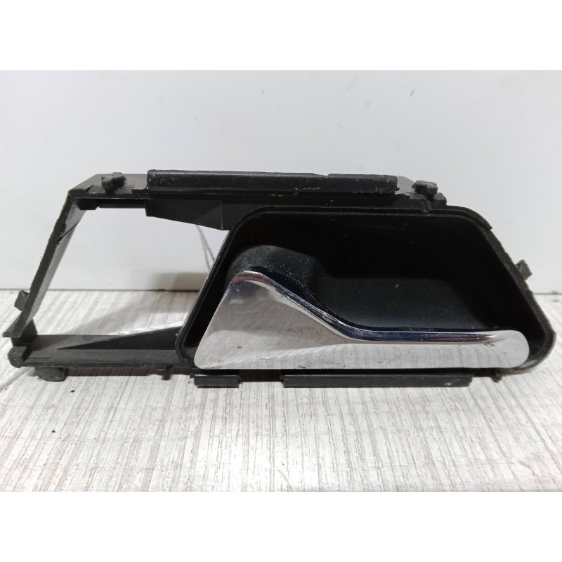 Recambio de maneta interior puerta delantera izquierda para mercedes-benz 124 sedán (w124) 200 e (124.019) referencia OEM IAM   