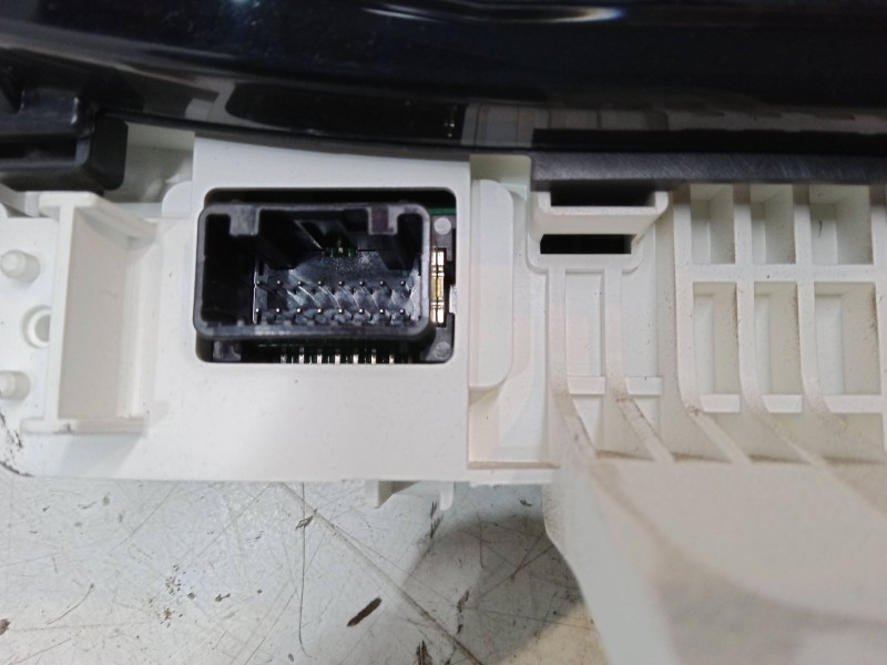 Recambio de cuadro instrumentos para toyota yaris (_p9_) 1.33 vvt-i (nsp90_) referencia OEM IAM   